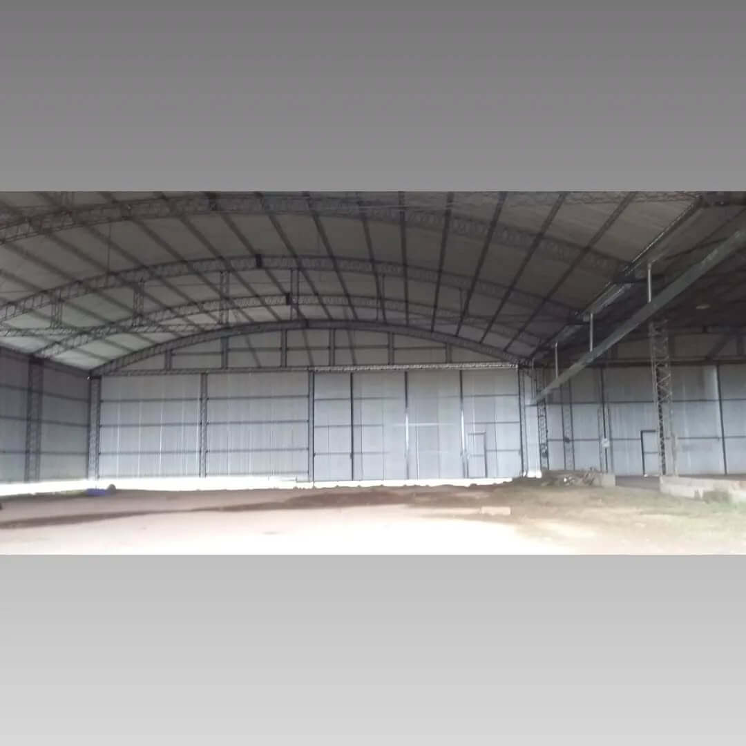 Interior de Galpón Metálico