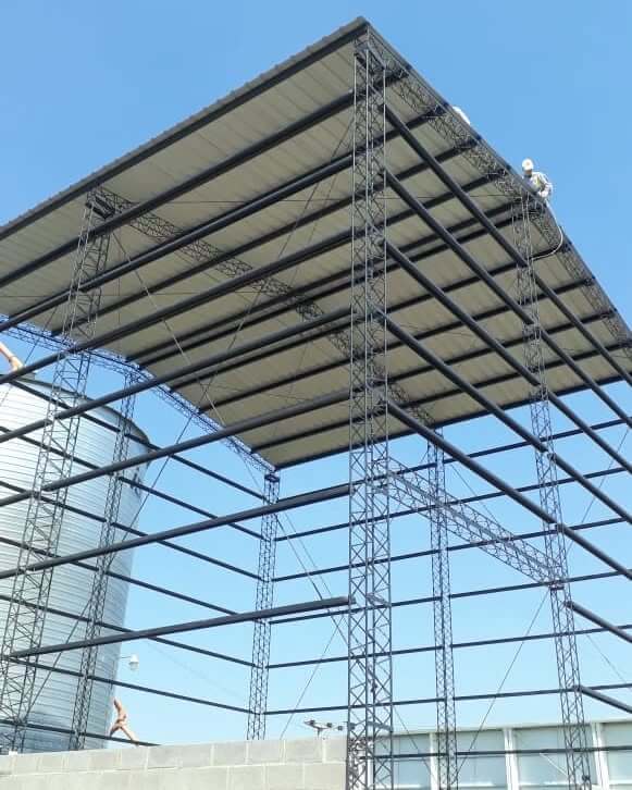 Nave industrial construida por Bruno Estructuras Metálicas